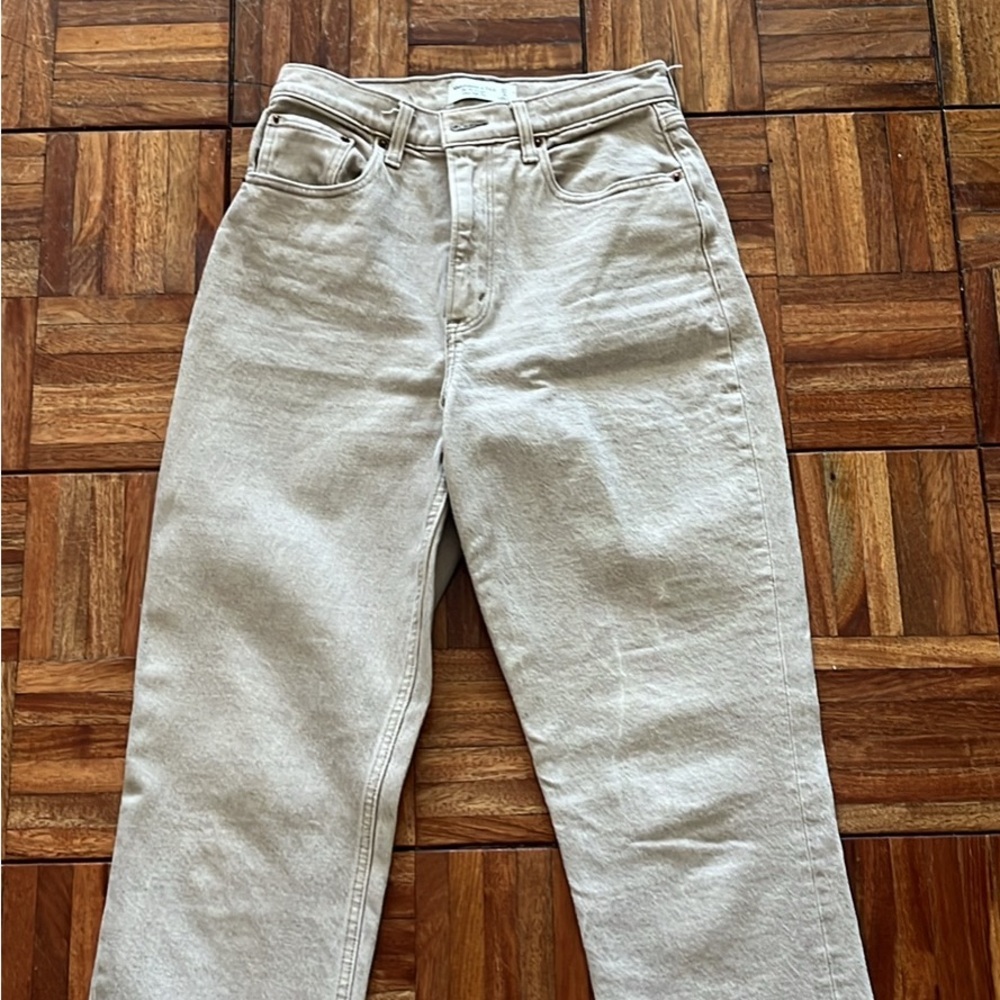 Abercrombie & Fitch Classic Cream Women's Jeans